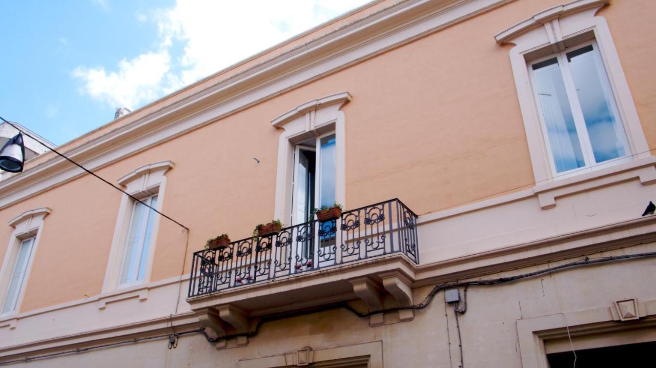 Casa Di Lo Suites Lecce Exterior foto